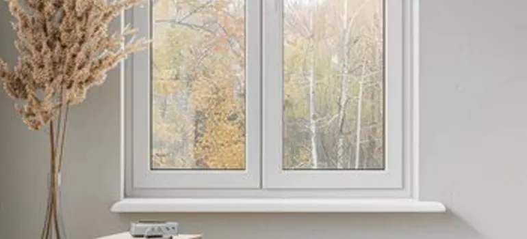 Vinyl Window Stool in Englewood, FL